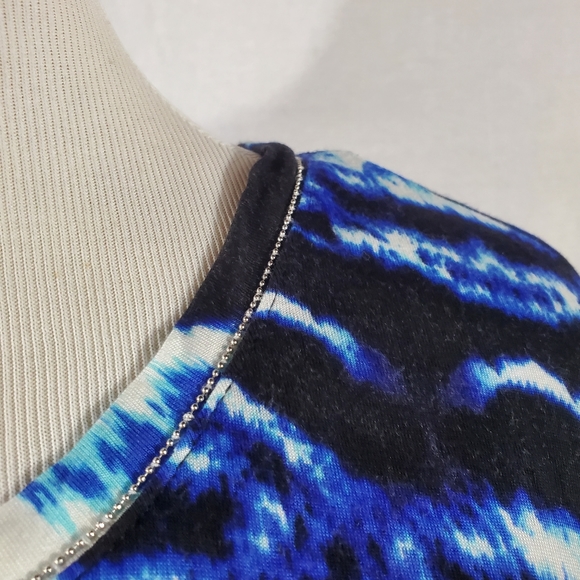 Jennifer Lopez Shirt Size 3X Blue Black White Short Sleeve Top Blouse Shirt - Picture 4 of 8